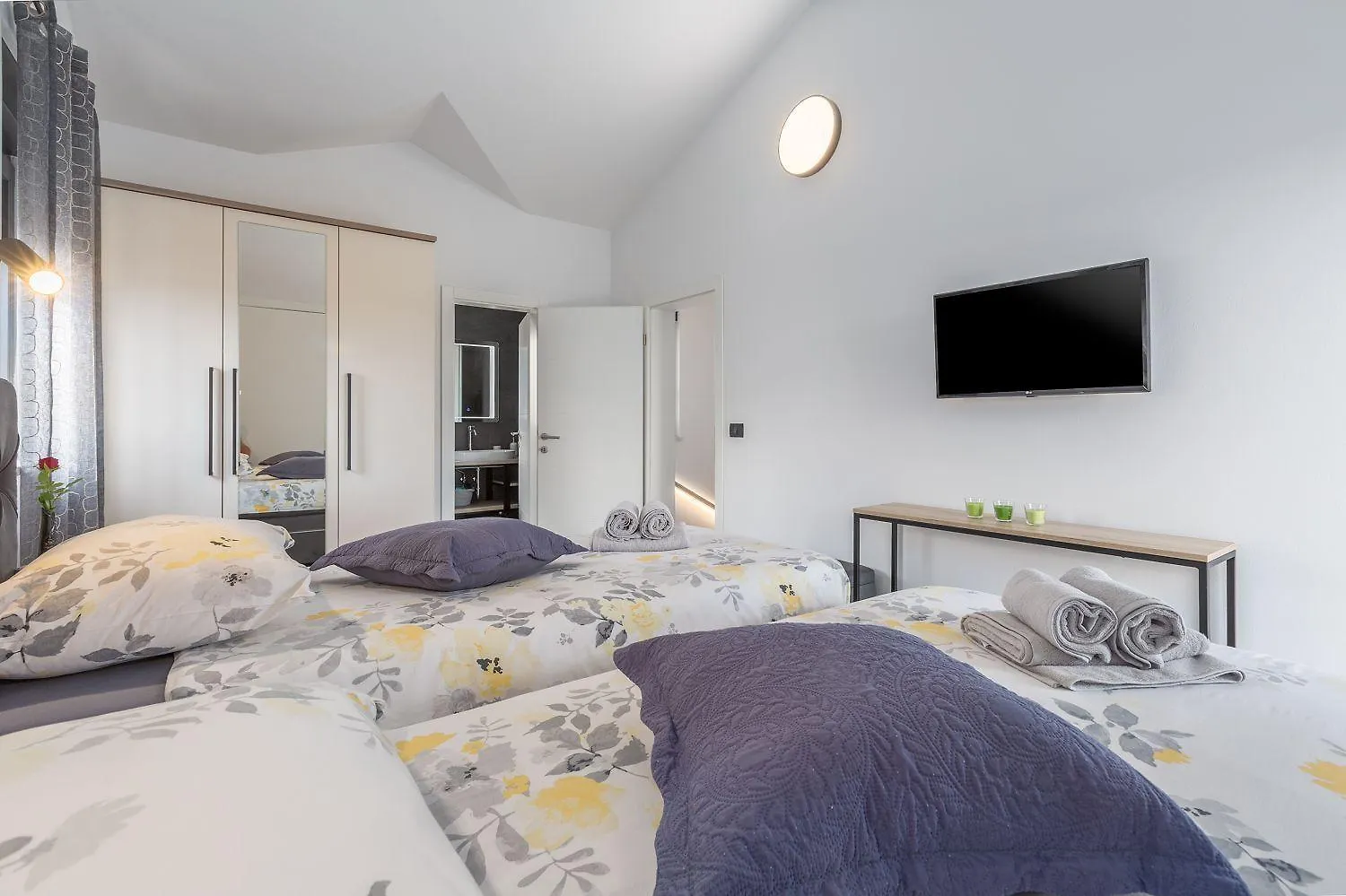 度假居 Moderne Villa Mit Privatpool, Meerblick, Babybett, Bbq, Klimatisierte Schlafzimmer - Perfekt Zum Biken Radmani 克罗地亚