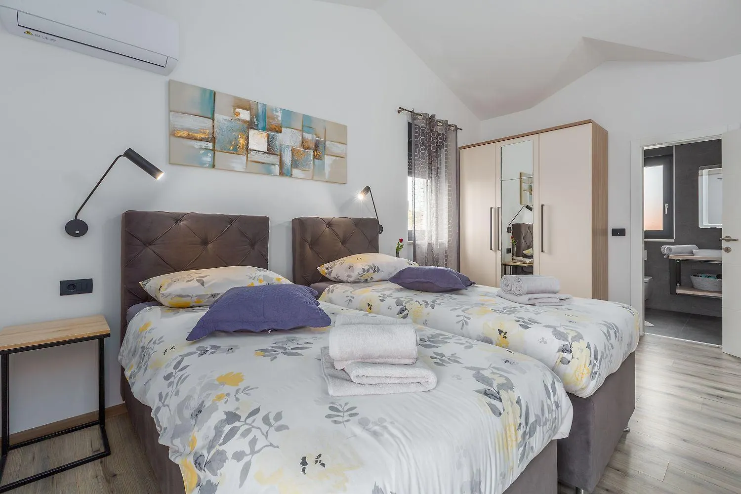 Moderne Villa Mit Privatpool, Meerblick, Babybett, Bbq, Klimatisierte Schlafzimmer - Perfekt Zum Biken Radmani